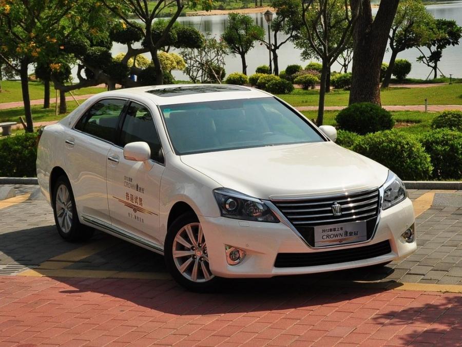 Toyota Crown Royal Saloon VIP 2012 года  (CN) (фото 6 из 11)